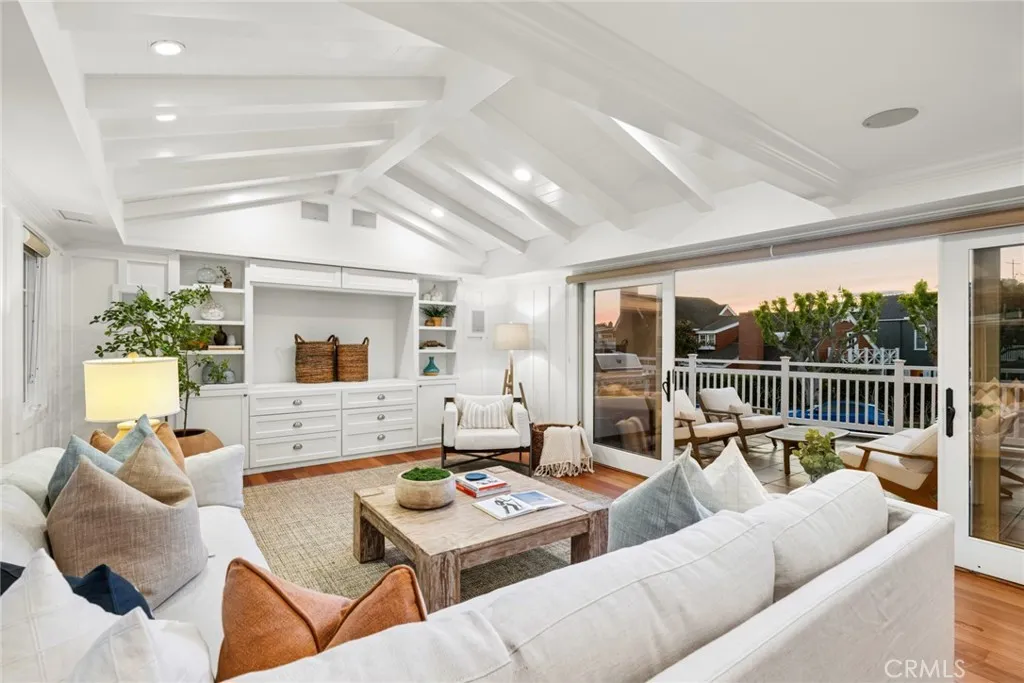 1701 E Balboa Boulevard, Newport Beach, California 92661 home-pic-32