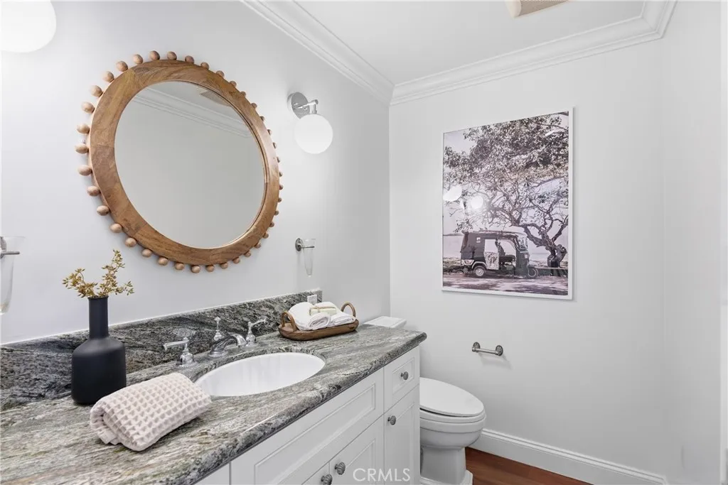 1701 E Balboa Boulevard, Newport Beach, California 92661 home-pic-13