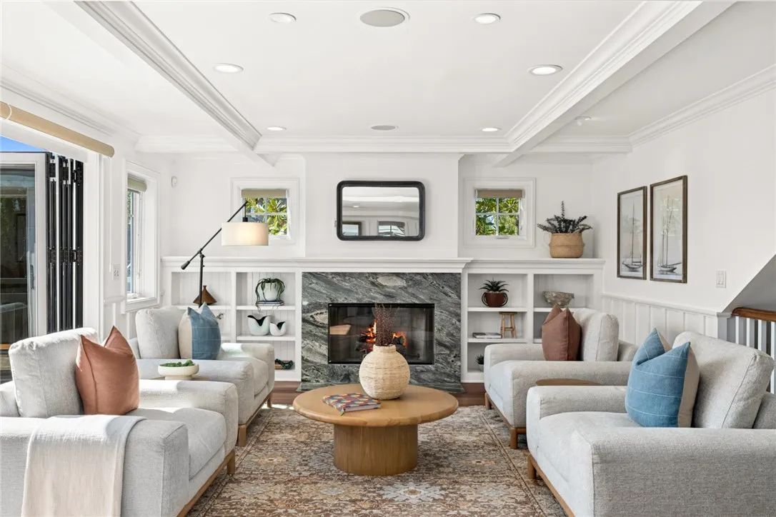 1701 E Balboa Boulevard, Newport Beach, California 92661 home-pic-4
