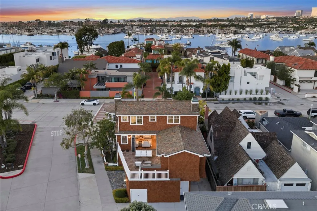 1701 E Balboa Boulevard, Newport Beach, California 92661 home-pic-44