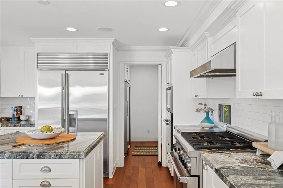 1701 E Balboa Boulevard, Newport Beach, California 92661 home-pic-12