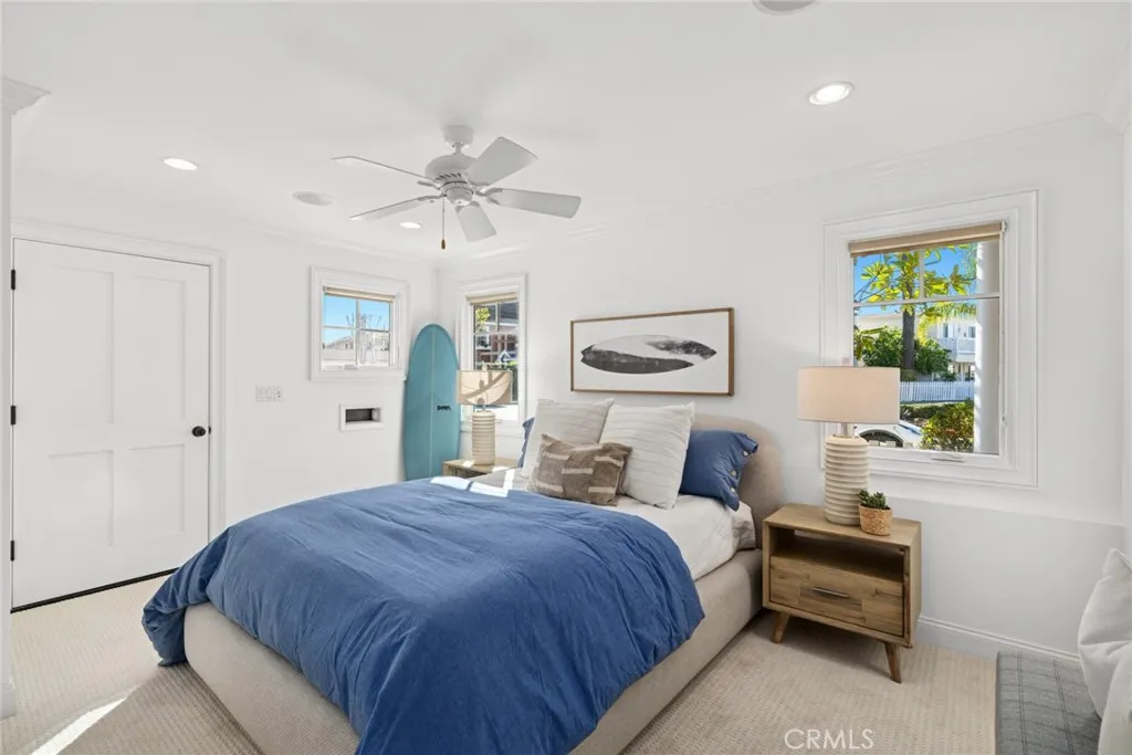 1701 E Balboa Boulevard, Newport Beach, California 92661 home-pic-29