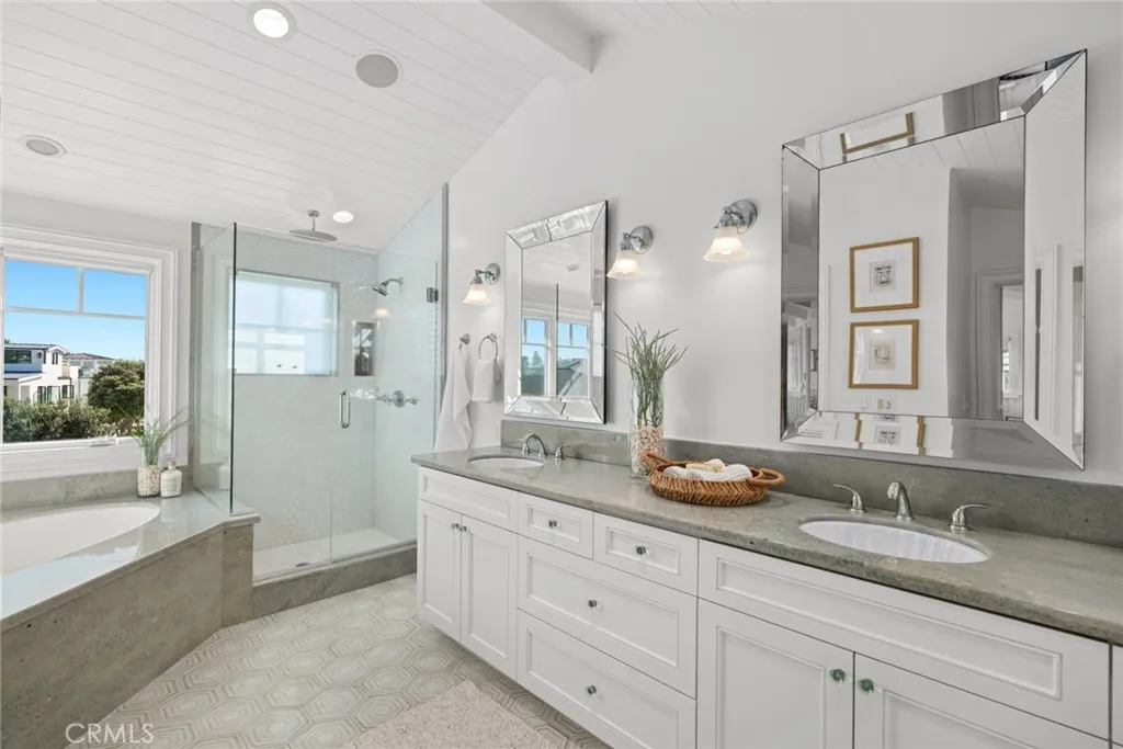 1701 E Balboa Boulevard, Newport Beach, California 92661 home-pic-20