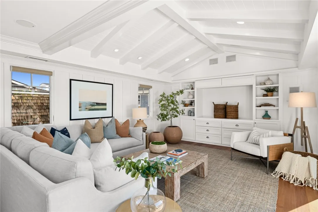 1701 E Balboa Boulevard, Newport Beach, California 92661 home-pic-7