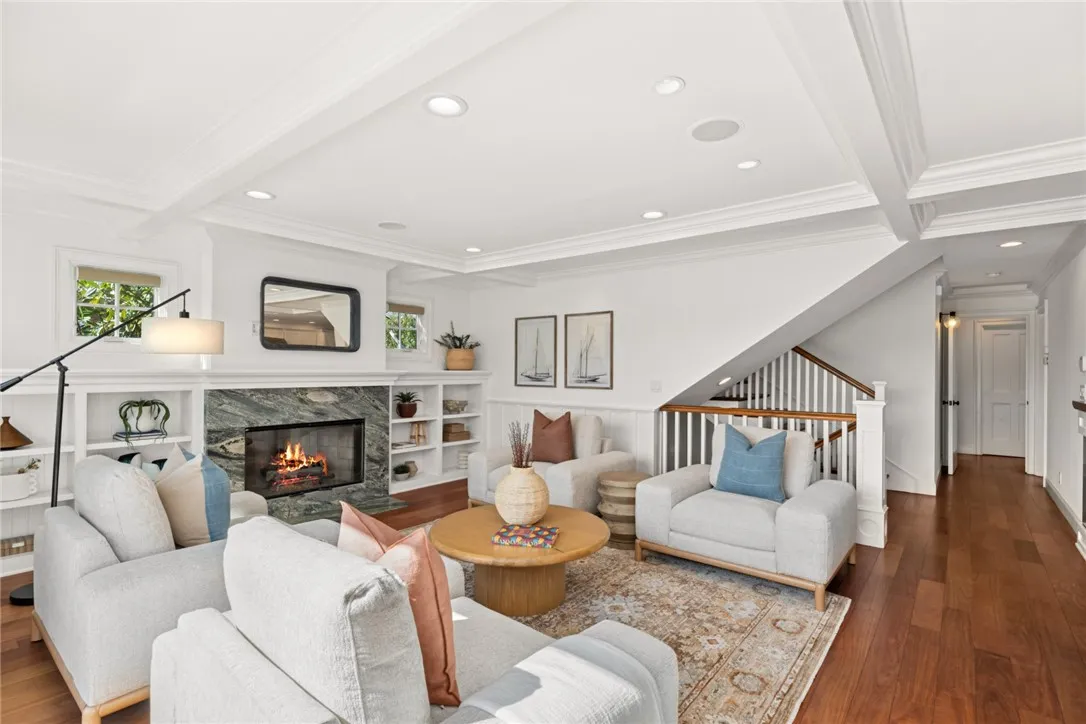 1701 E Balboa Boulevard, Newport Beach, California 92661 home-pic-5
