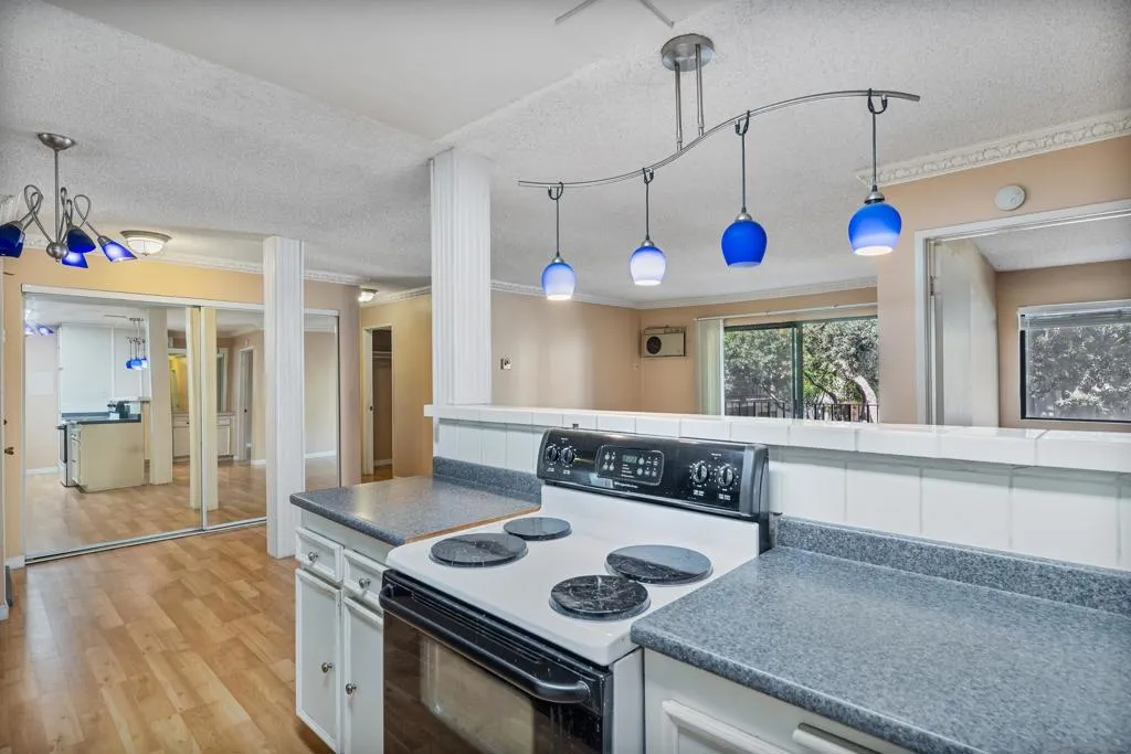 6780 Friars Rd 212, San Diego, California 92108 home-pic-8