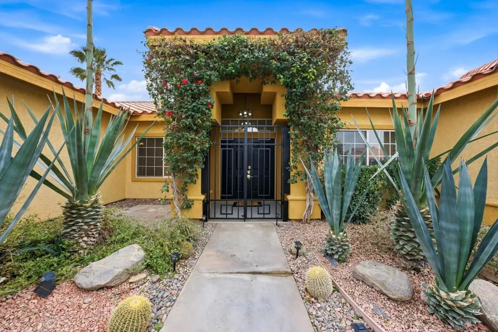 78663 Como Court, La Quinta, California 92253 home-pic-3