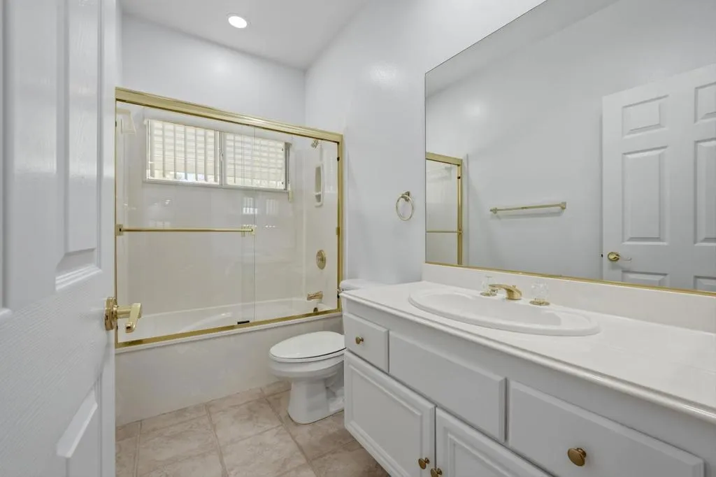 78663 Como Court, La Quinta, California 92253 home-pic-32