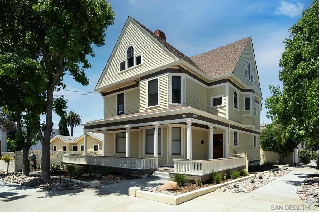 2368 2nd Ave, San Diego, California 92101 home-pic-1