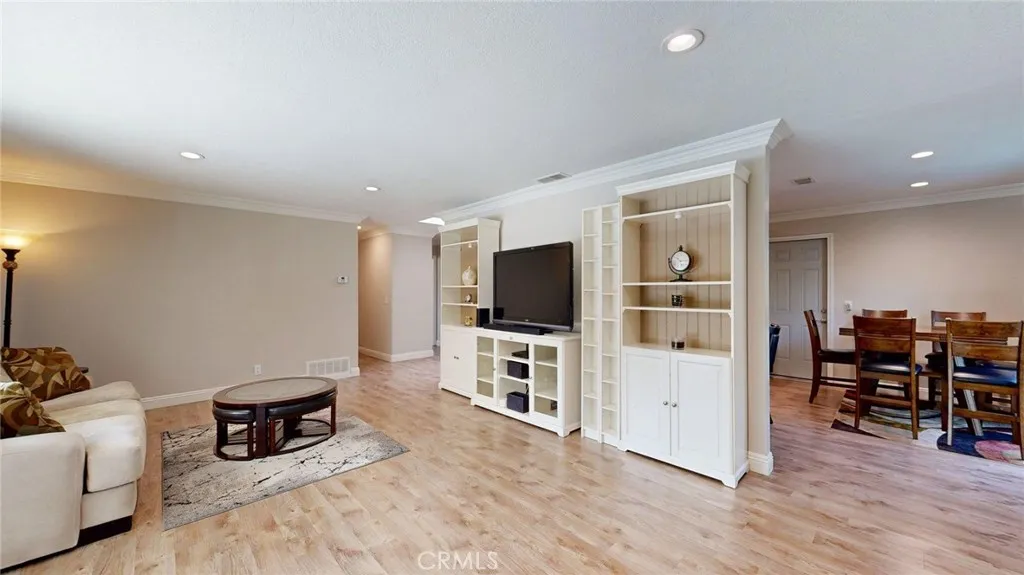 2078 Livingston, Riverside, California 92506 home-pic-15