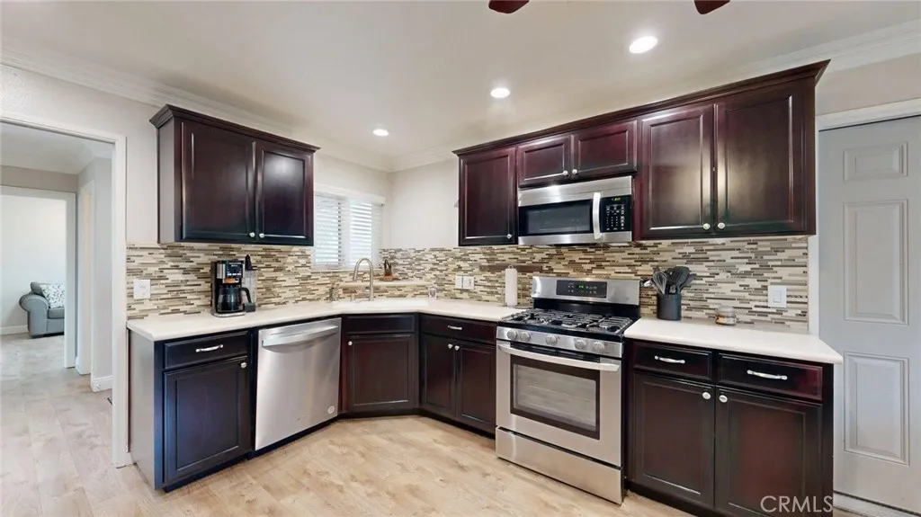 2078 Livingston, Riverside, California 92506 home-pic-17
