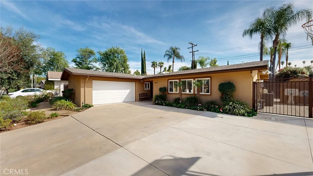 2078 Livingston, Riverside, California 92506 home-pic-7