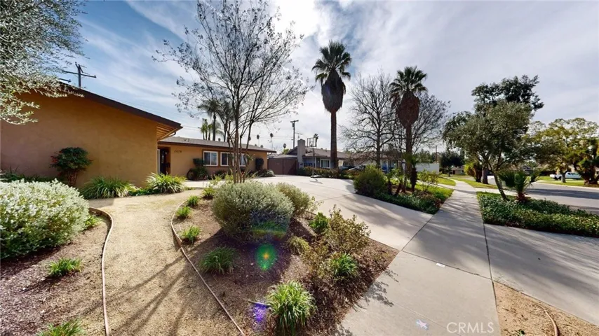 2078 Livingston, Riverside, California 92506