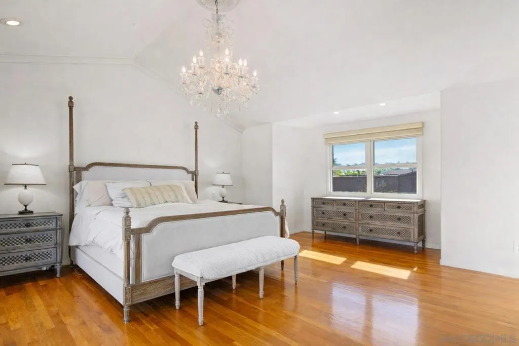 7337 Draper Ave, La Jolla, California 92037 home-pic-43