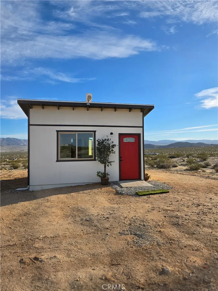 68243 Pioneer Trail, Twentynine Palms, California 92277 — photo 4