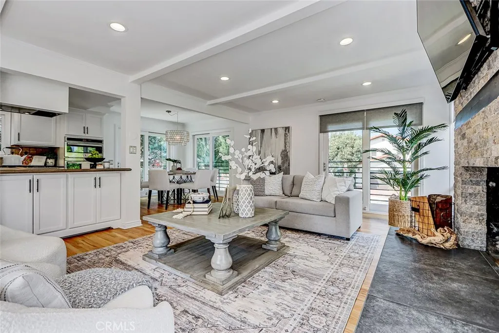 1500 2nd, Manhattan Beach, California 90266 home-pic-13