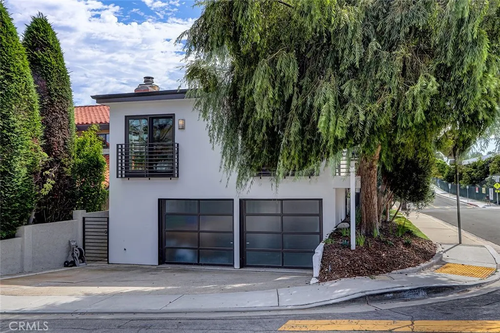 1500 2nd, Manhattan Beach, California 90266 home-pic-1