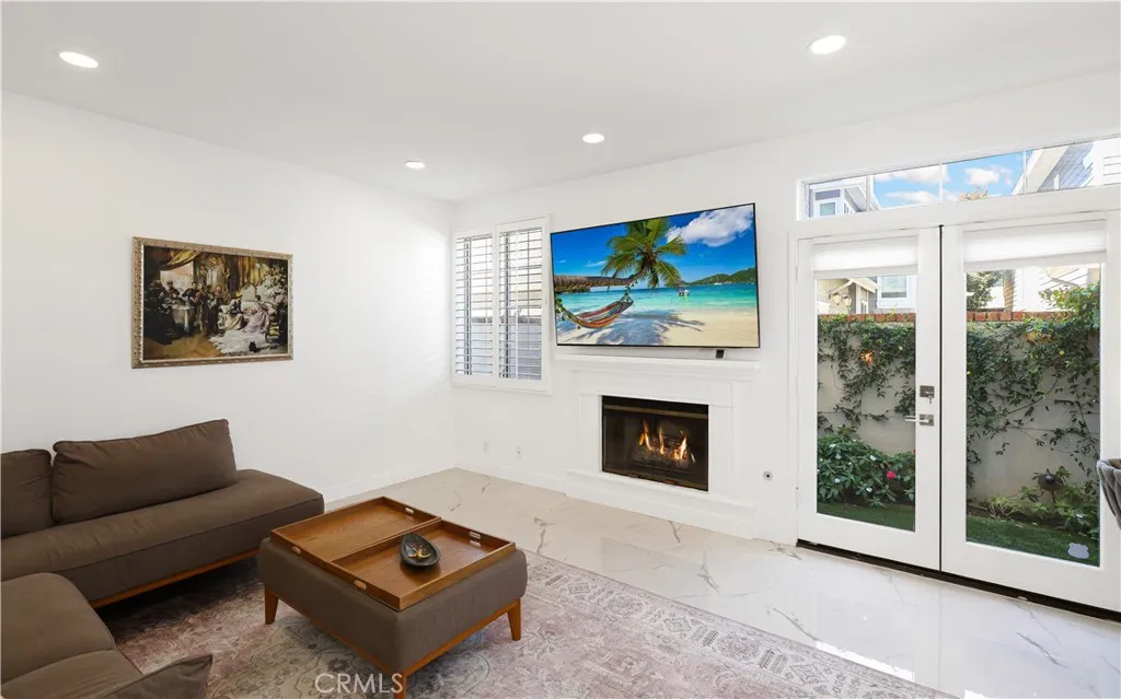 2421 E 16th 1, Newport Beach, California 92663 home-pic-15