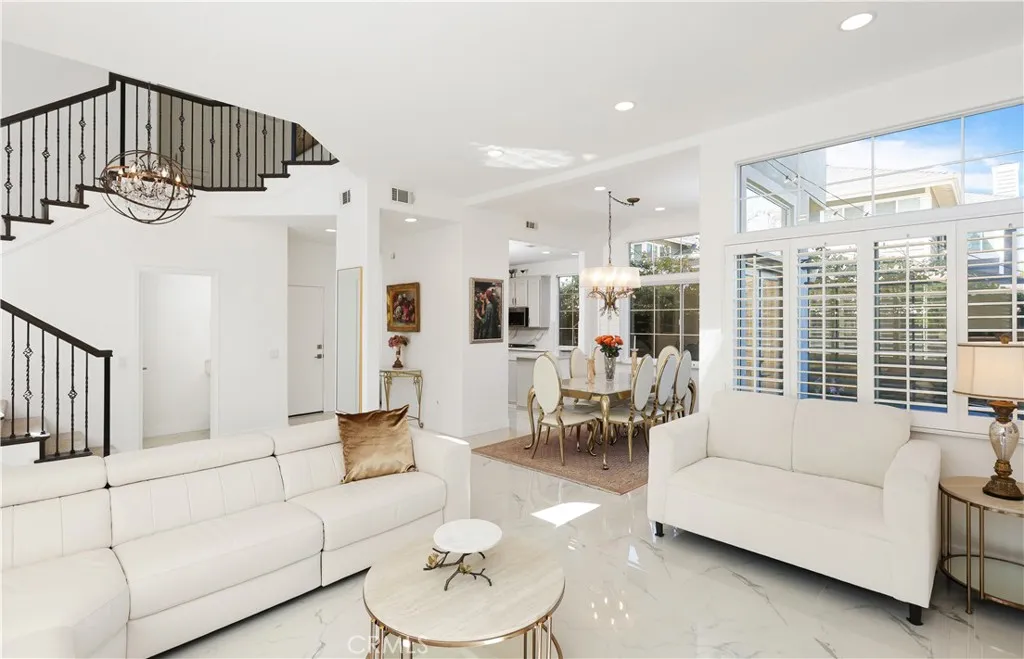 2421 E 16th 1, Newport Beach, California 92663 home-pic-3