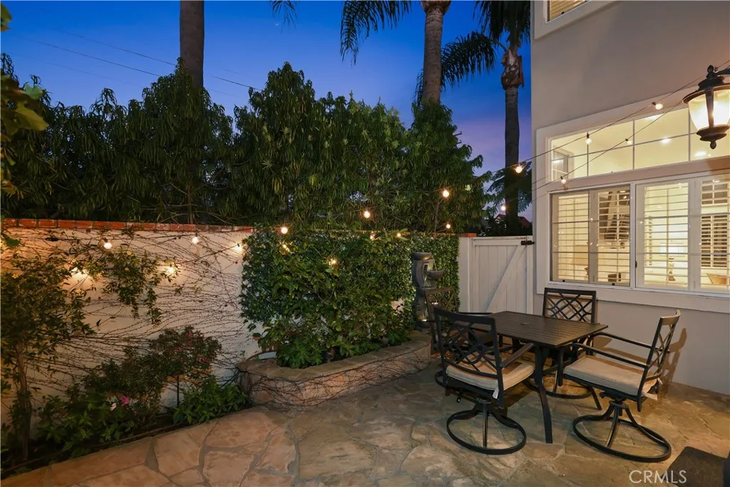 2421 E 16th 1, Newport Beach, California 92663 home-pic-42