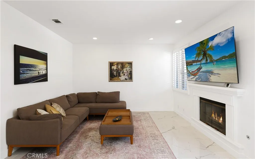 2421 E 16th 1, Newport Beach, California 92663 home-pic-14