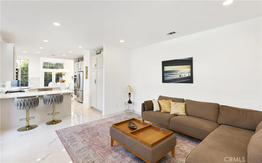 2421 E 16th 1, Newport Beach, California 92663 home-pic-16