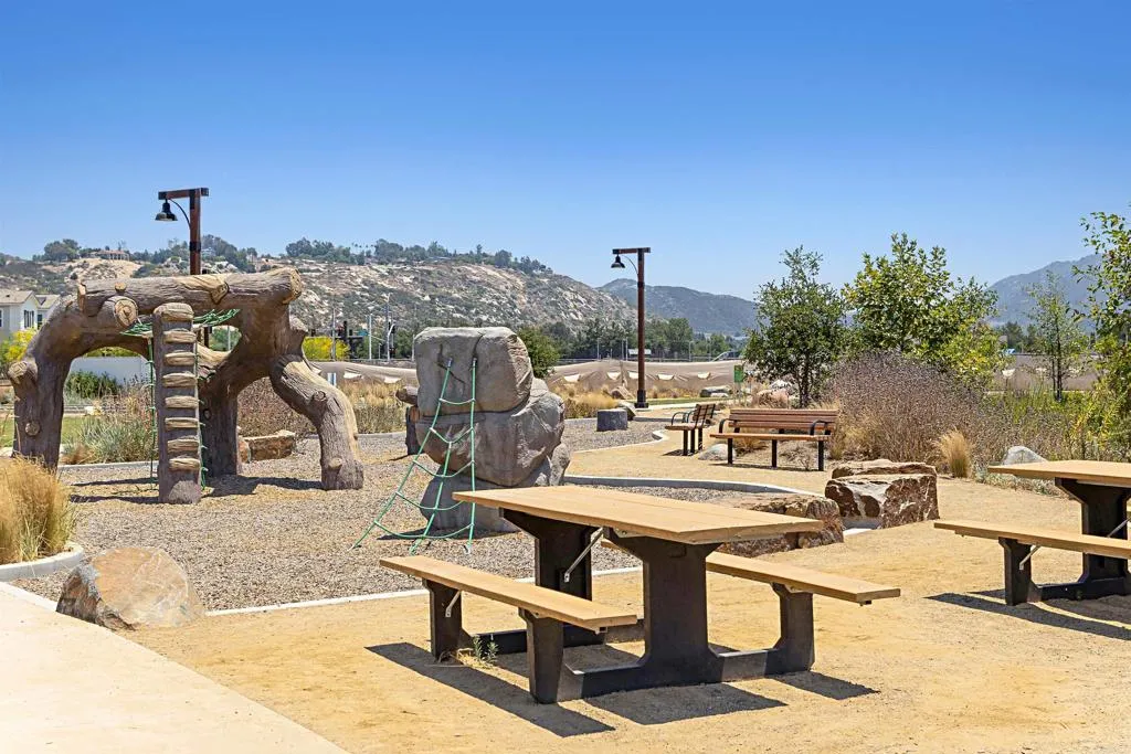 27924 Barley Court, Valley Center, California 92082 home-pic-33