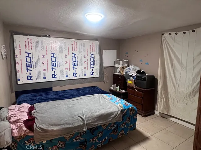 Main Unit 2nd Bedroom