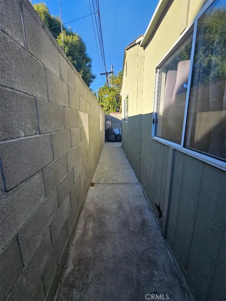 5381 Olive, Long Beach, California 90805 home-pic-8