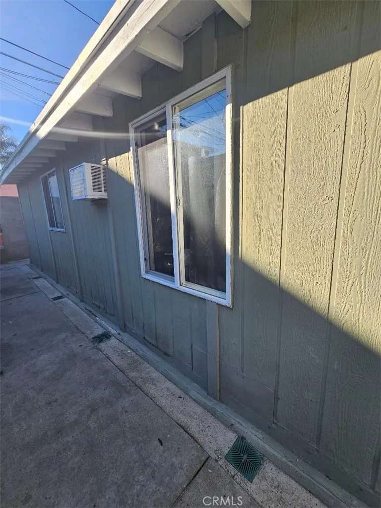 5381 Olive, Long Beach, California 90805 home-pic-10
