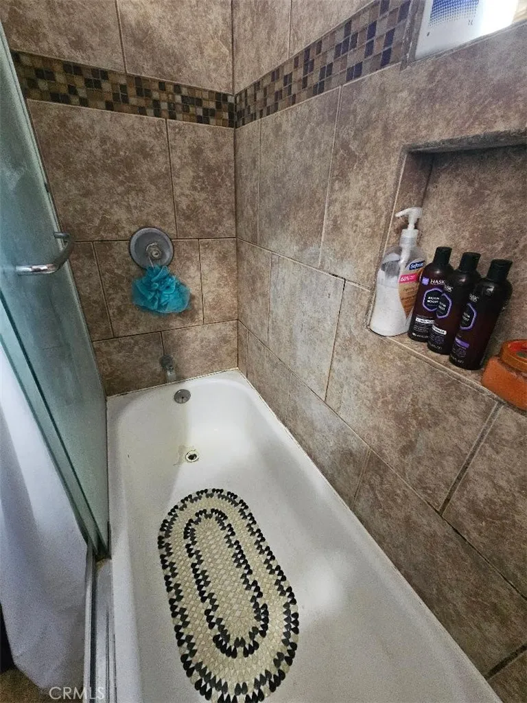 5381 Olive, Long Beach, California 90805 home-pic-15