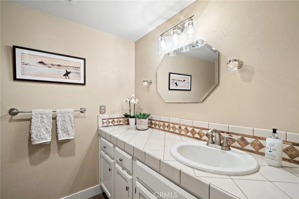 20591 Reef Lane, Huntington Beach, California 92646 home-pic-19