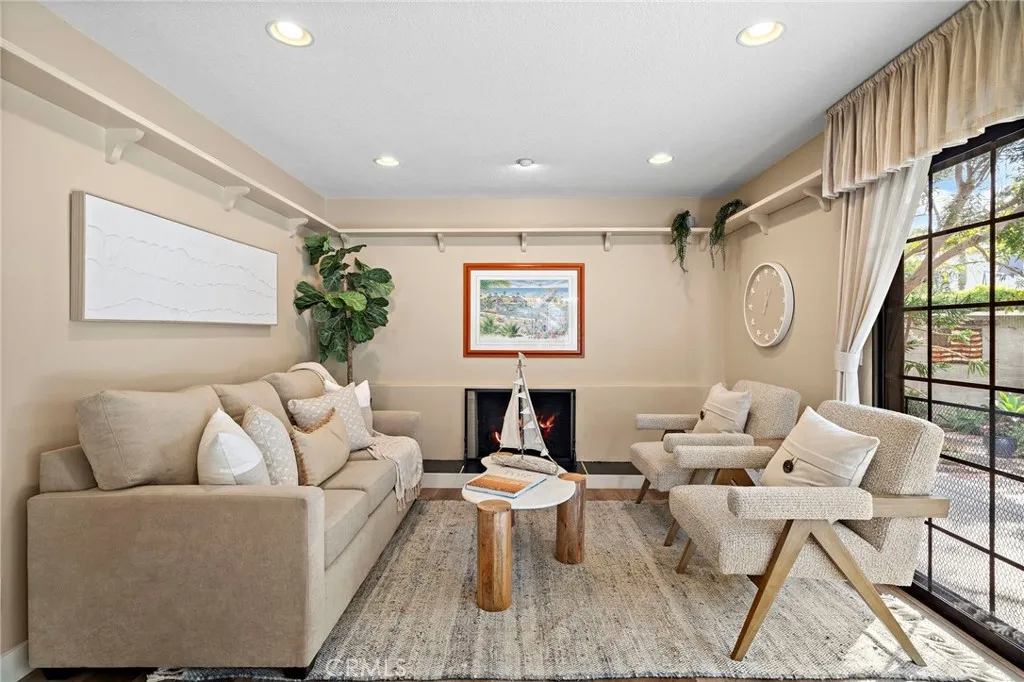 20591 Reef Lane, Huntington Beach, California 92646 home-pic-15