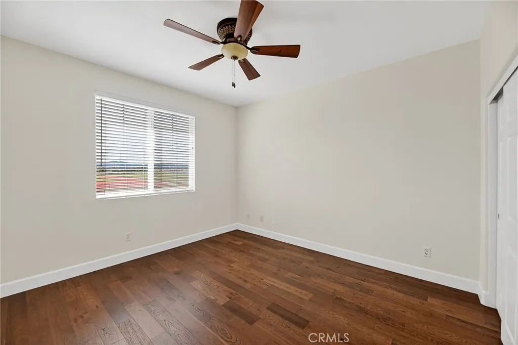 1819 Overland Court, Hemet, California 92545 home-pic-36