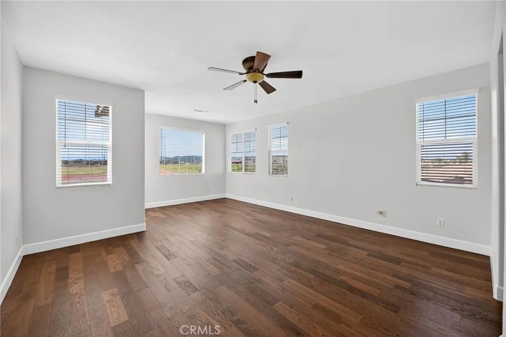1819 Overland Court, Hemet, California 92545 home-pic-26