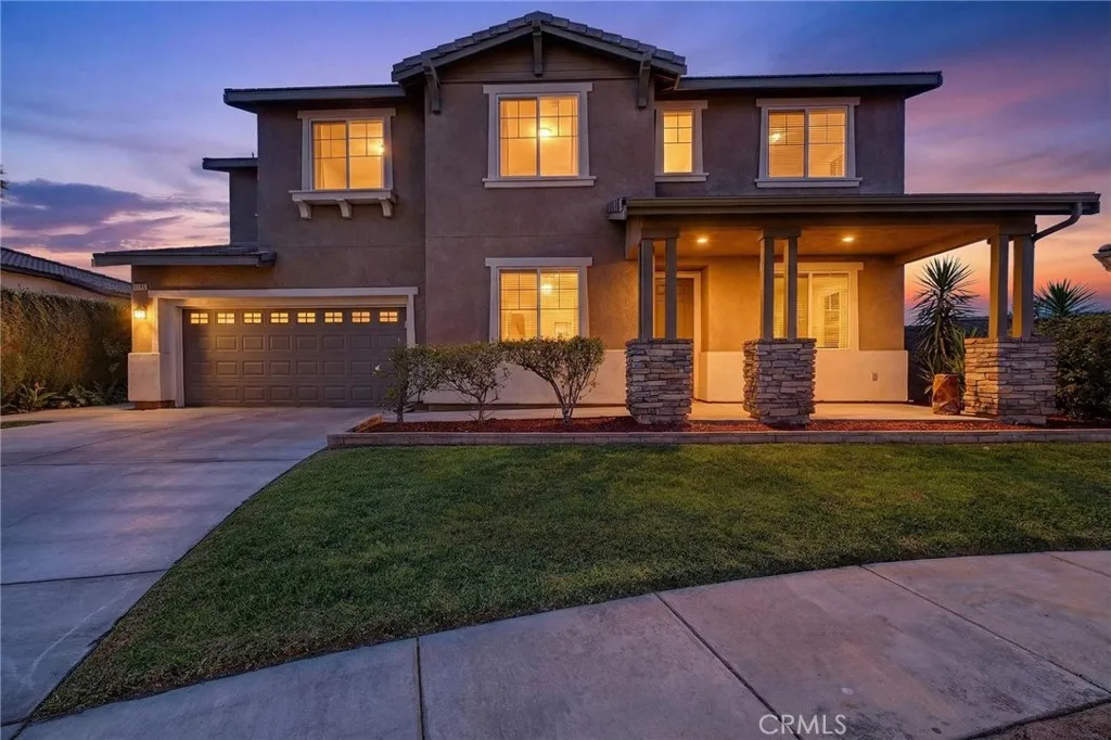 1819 Overland Court, Hemet, California 92545 home-pic-1