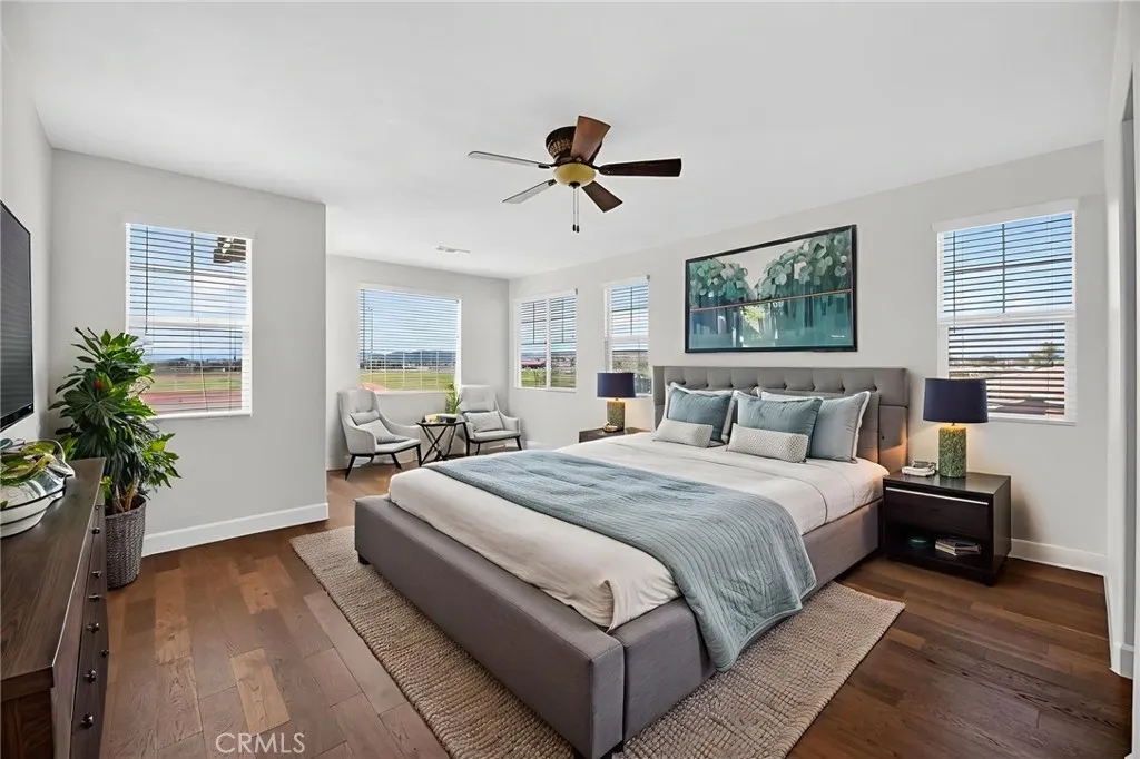 1819 Overland Court, Hemet, California 92545 home-pic-25