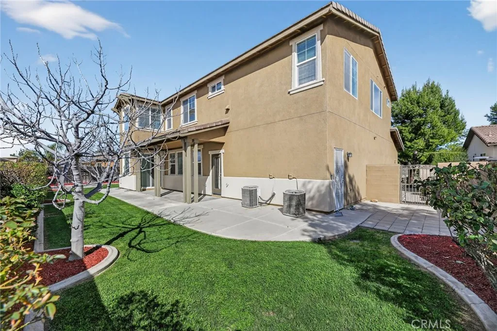 1819 Overland Court, Hemet, California 92545 home-pic-50
