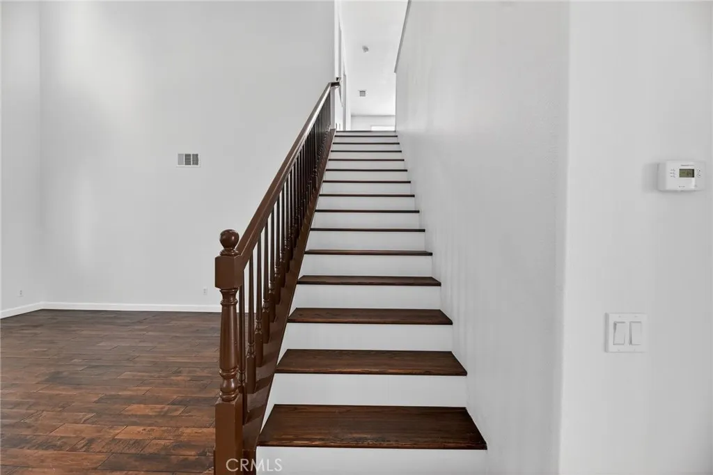 1819 Overland Court, Hemet, California 92545 home-pic-7