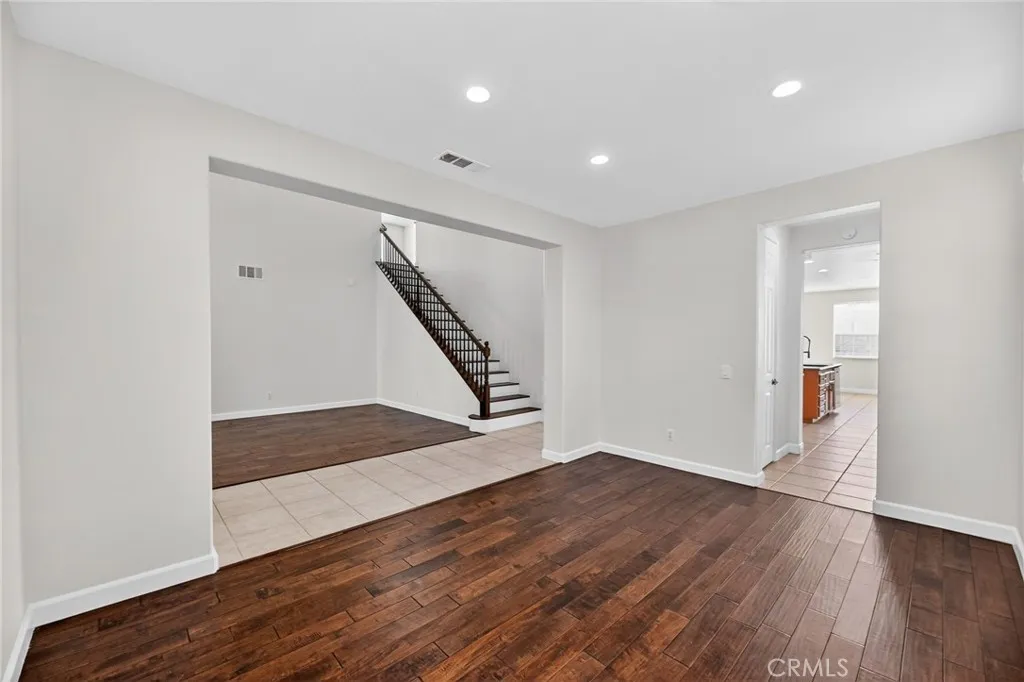 1819 Overland Court, Hemet, California 92545 home-pic-6