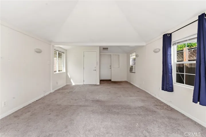 Large  3rd Bedroom in Additional Structure