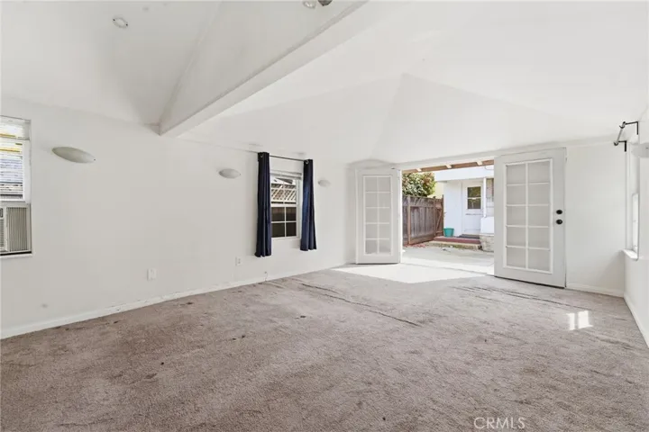 Large  3rd Bedroom in Additional Structure