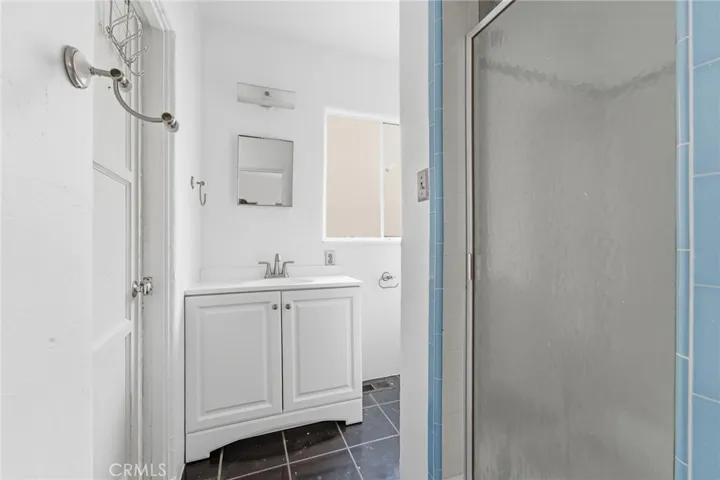 Bathroom 2 in Main House