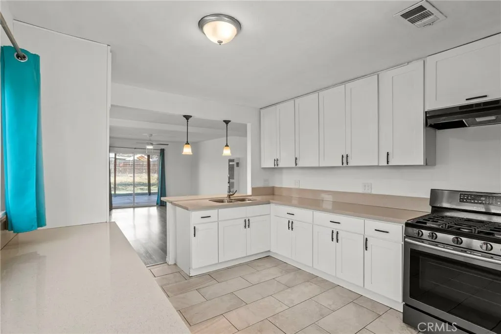 1578 Magnolia, San Bernardino, California 92411 home-pic-6