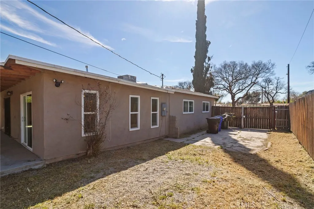 1578 Magnolia, San Bernardino, California 92411 home-pic-24