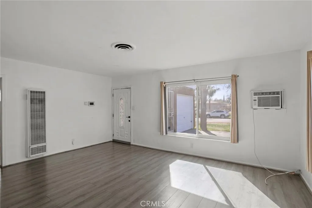 1578 Magnolia, San Bernardino, California 92411 home-pic-4