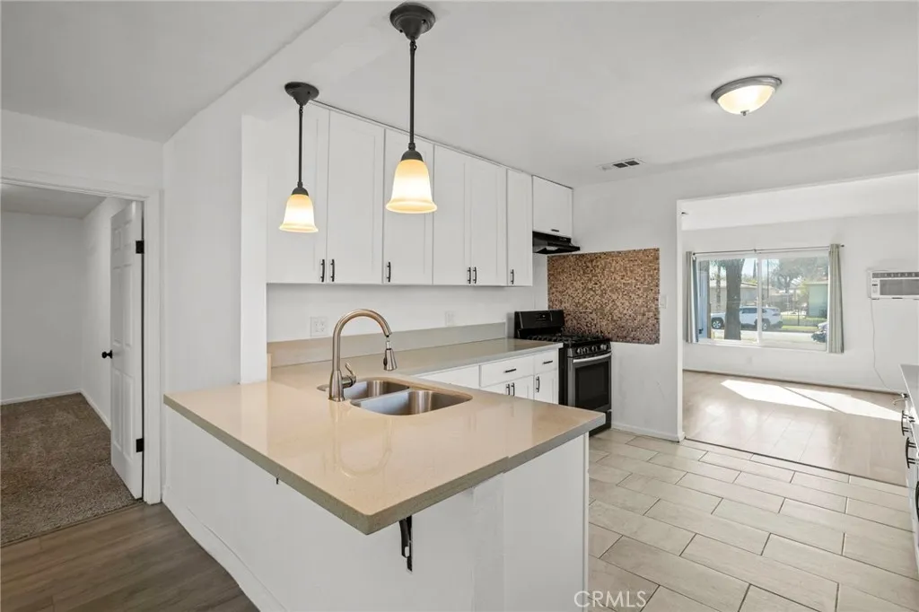 1578 Magnolia, San Bernardino, California 92411 home-pic-8