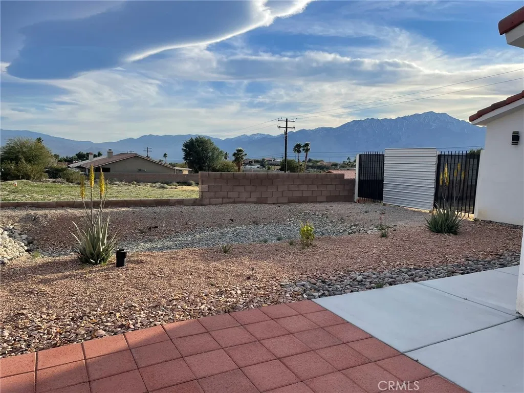 13325 Hermano, Desert Hot Springs, California 92240 home-pic-3