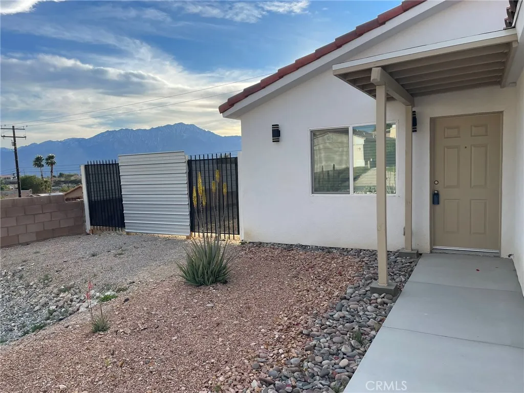 13325 Hermano, Desert Hot Springs, California 92240 home-pic-4