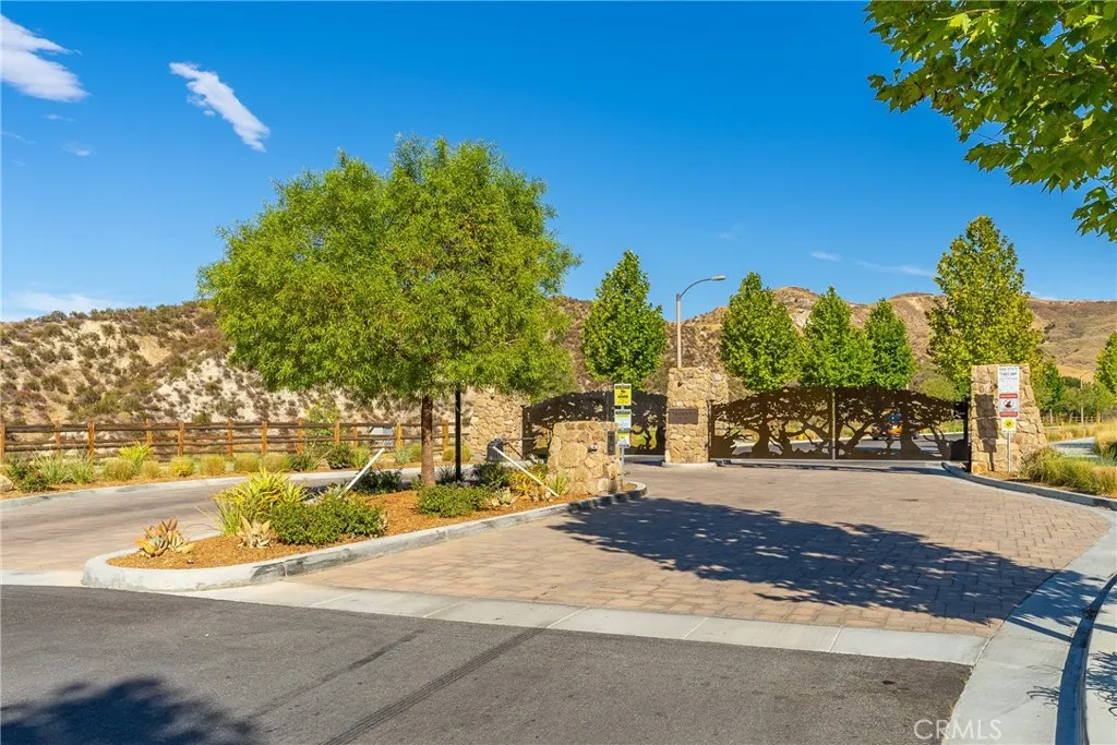25056 Cypress Bluff, Canyon Country, California 91387 home-pic-70